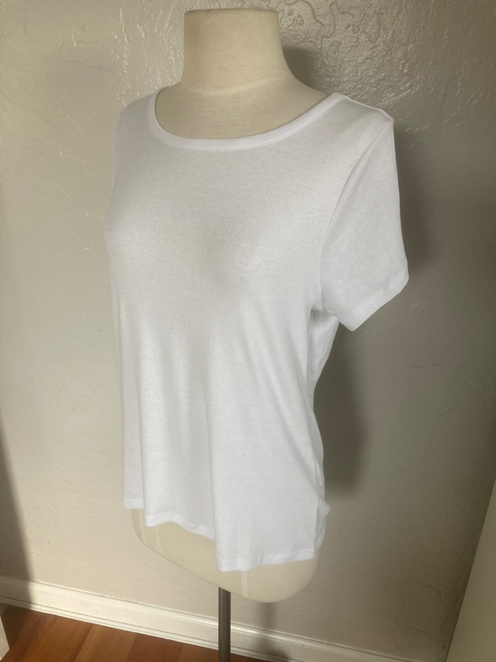 NEW!  Splendid Women's Slub Crew Tee (L) - Picture 7 of 7